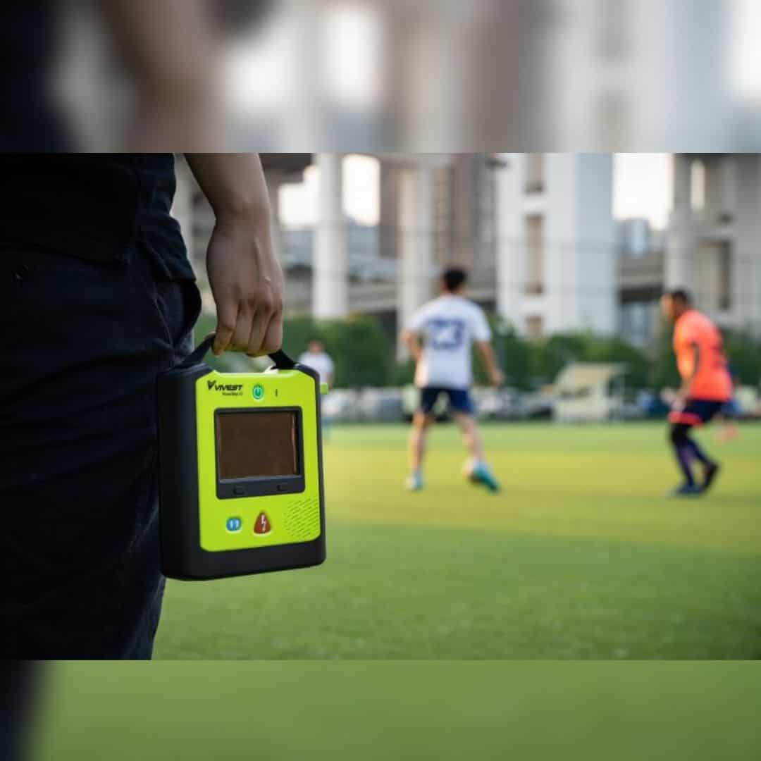 ⁦דפיברילטור vivest PowerBeat X3 - עם מסך תצוגה⁩ &ndash; תמונה ⁦2⁩